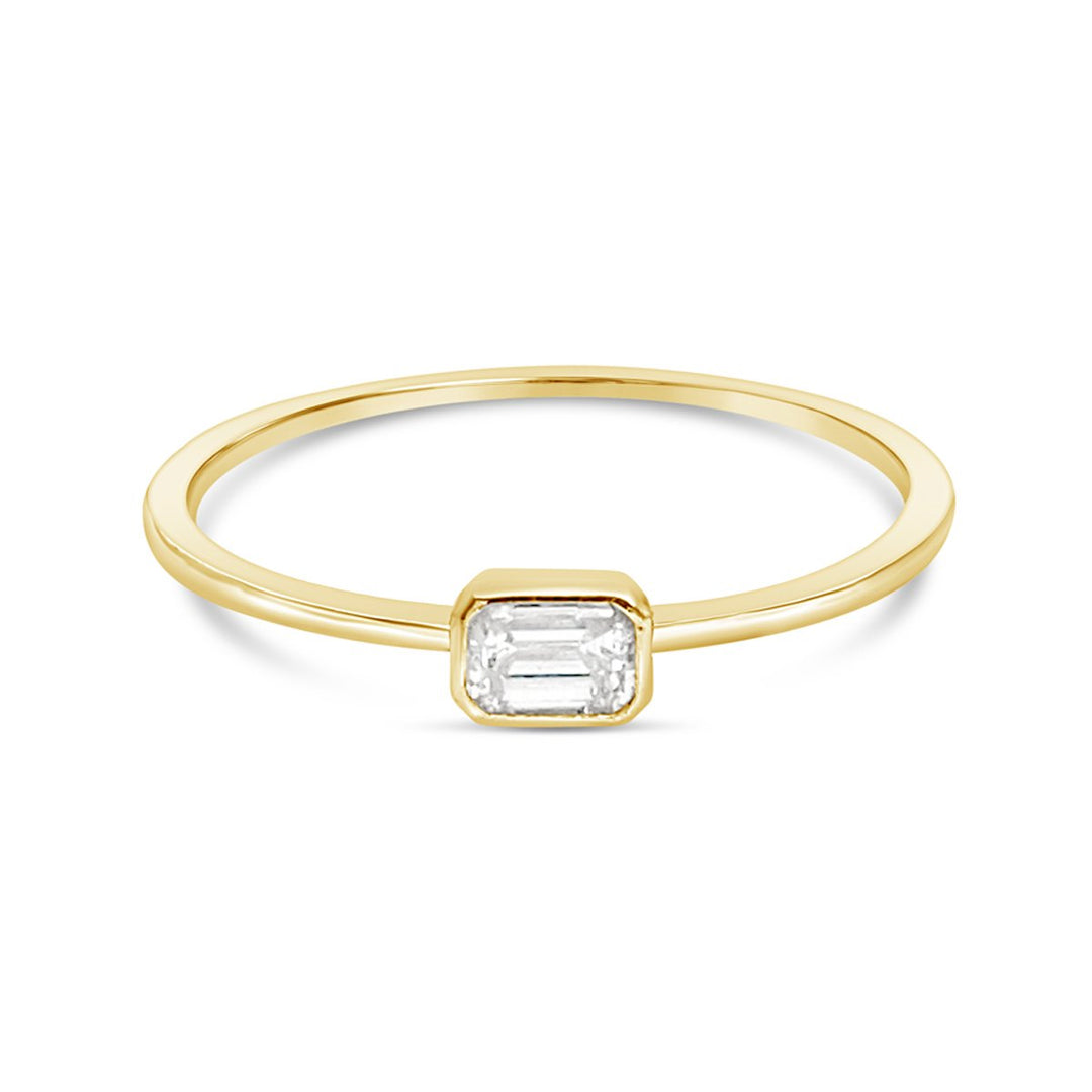 18K Yellow Gold Bezel Set Solitaire Diamond Ring - HKR00488B